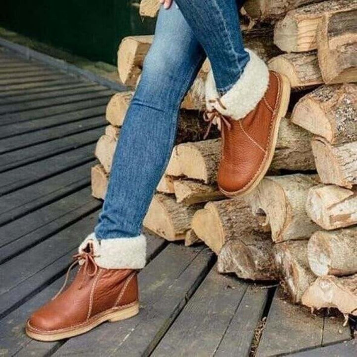 Adelle - Classic Cozy Boots